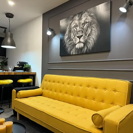Apartamento Deluxe Lajuderia Con Parking Gratis Córdova